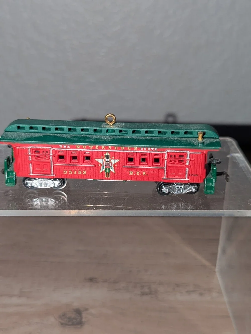 2012 Hallmark Keepsake Lionel Nutcracker Route Baggage Coach Train Ornament